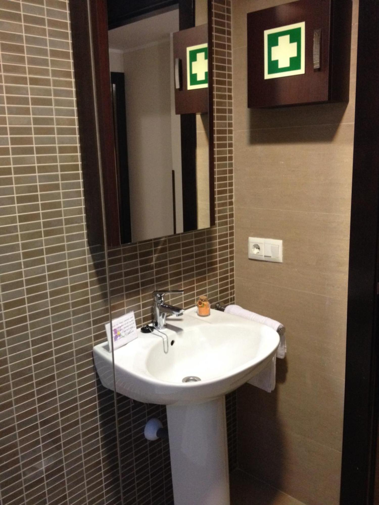 Jardin San Pelayo Apartment Ниембро Екстериор снимка